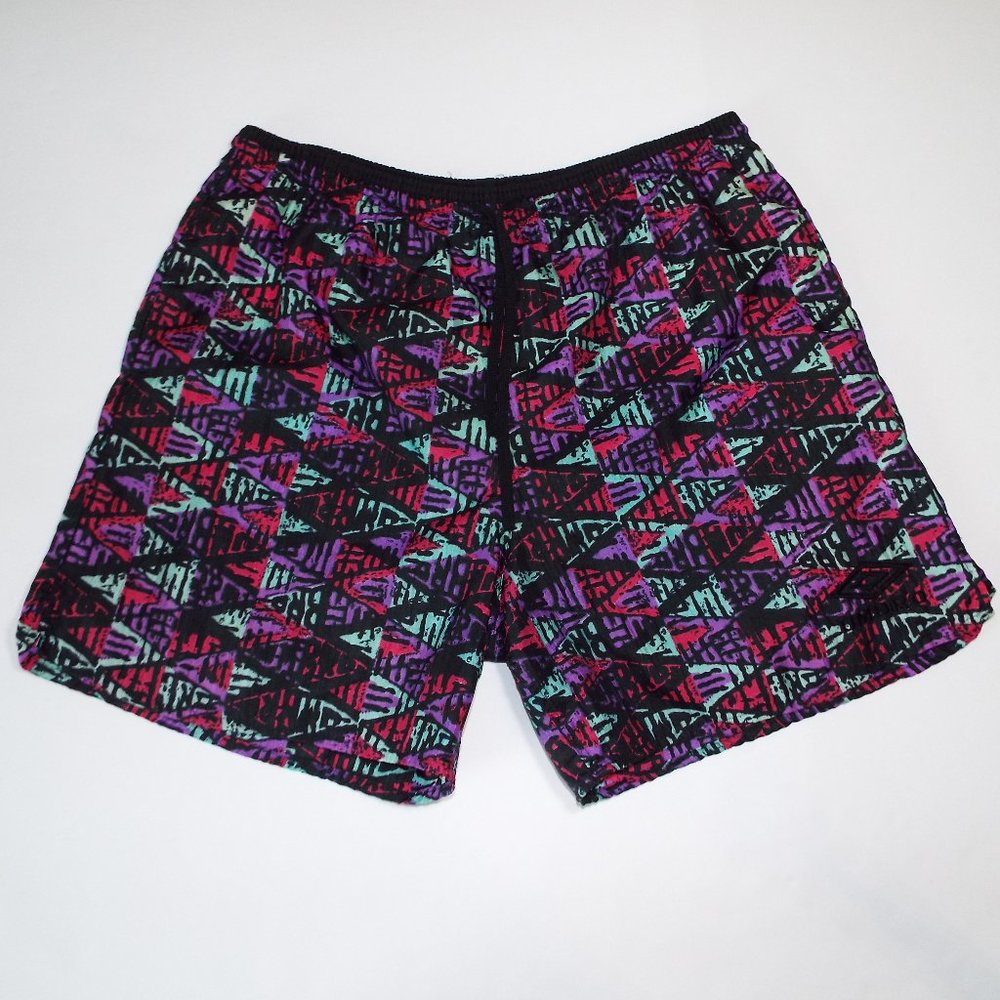 Umbro Men's Multicolor Geometric Athletic Shorts